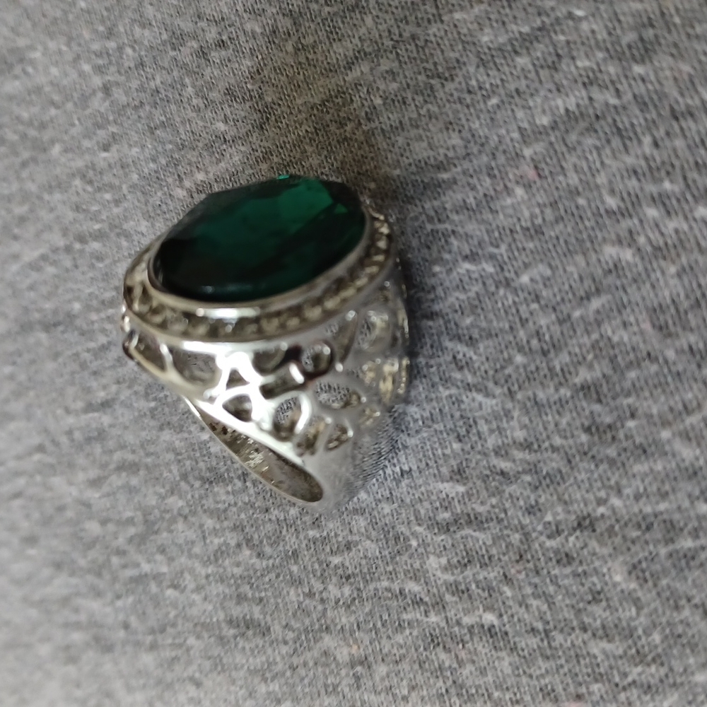Sterling silver ring - Picture 2 of 3